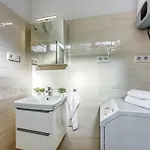 Valdarke Seaside - Happy Apartament *