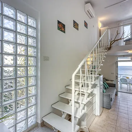 Valdarke Seaside /w Sea View Terrace - Happy *